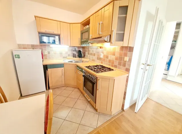 Pronájem bytu 2+kk, Praha - Braník, Novodvorská, 42 m2