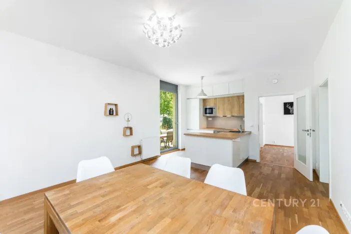 Pronájem bytu 4+kk, Praha - Prosek, Žitenická, 99 m2