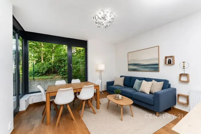 Pronájem bytu 4+kk, Praha - Prosek, Žitenická, 99 m2
