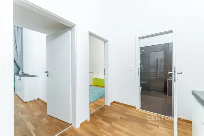 Pronájem bytu 4+kk, Praha - Prosek, Žitenická, 99 m2