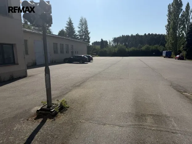 Pronájem kanceláře, Bystřice nad Pernštejnem, Průmyslová, 200 m2