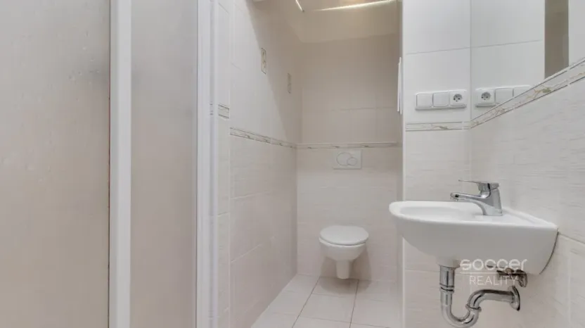 Pronájem bytu 2+kk, Praha - Nusle, Horní, 39 m2