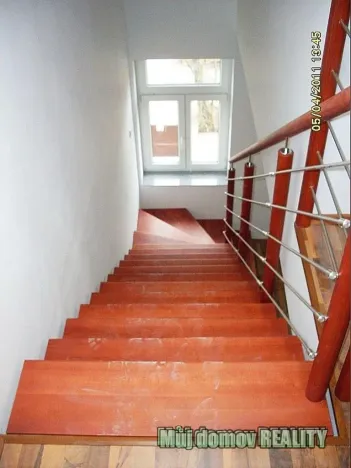 Pronájem bytu 1+kk, Praha - Vysočany, Freyova, 45 m2