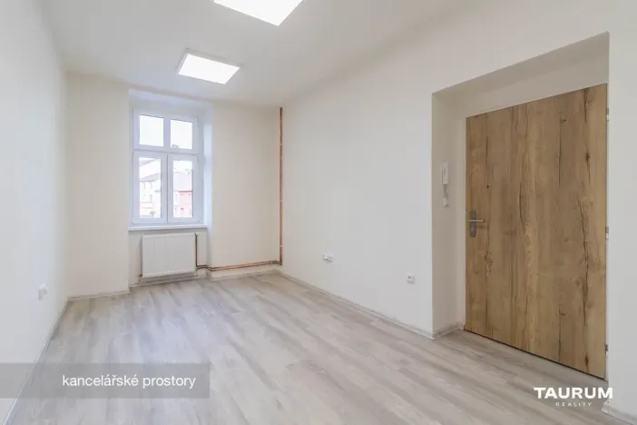 Pronájem kanceláře, Plzeň - Jižní Předměstí, Kotkova, 69 m2