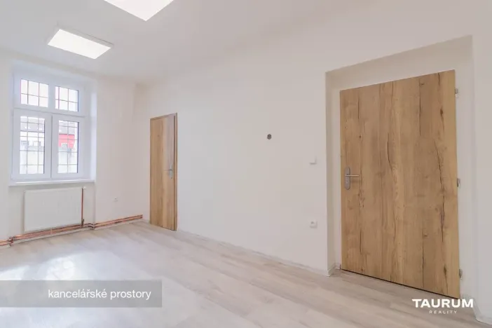 Pronájem kanceláře, Plzeň - Jižní Předměstí, Kotkova, 69 m2