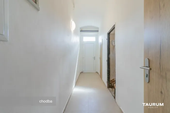 Pronájem kanceláře, Plzeň - Jižní Předměstí, Kotkova, 69 m2