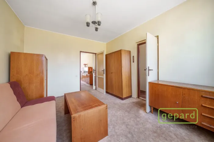 Prodej bytu 2+1, Karlovy Vary, Krymská, 55 m2