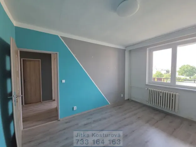 Pronájem bytu 3+1, Krnov - Pod Bezručovým vrchem, K. Čapka, 83 m2