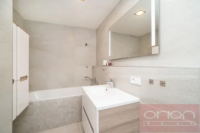 Pronájem bytu 4+kk, Praha - Košíře, Pod Kavalírkou, 97 m2