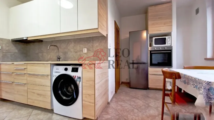 Pronájem bytu 3+1, Veselí nad Moravou, náměstí Míru, 73 m2