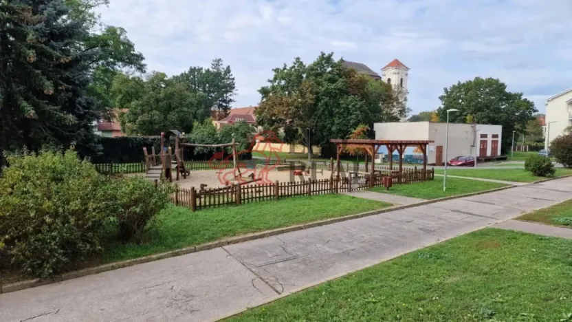 Pronájem bytu 3+1, Veselí nad Moravou, náměstí Míru, 73 m2