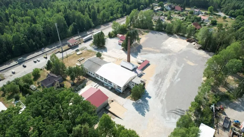 Pronájem skladu, Jílovice, 18100 m2