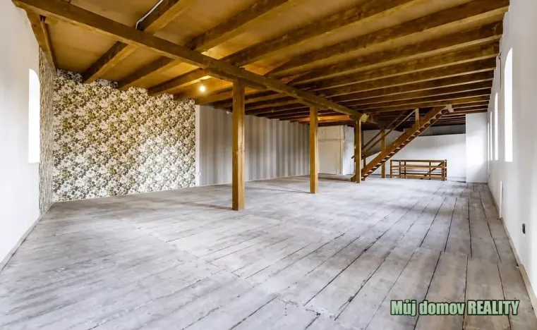 Pronájem vily, Praha - Písnice, 1300 m2