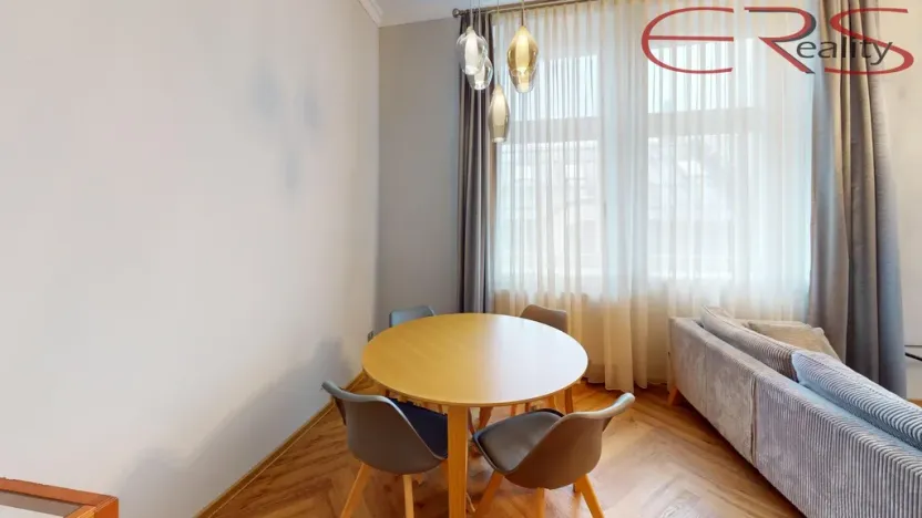 Pronájem bytu 2+kk, Jablonec nad Nisou, Komenského, 54 m2