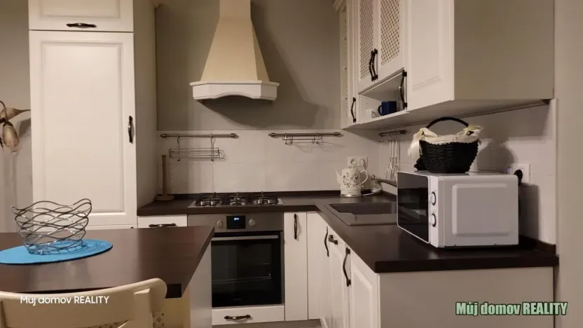 Pronájem bytu 3+kk, Praha - Vršovice, Bulharská, 55 m2