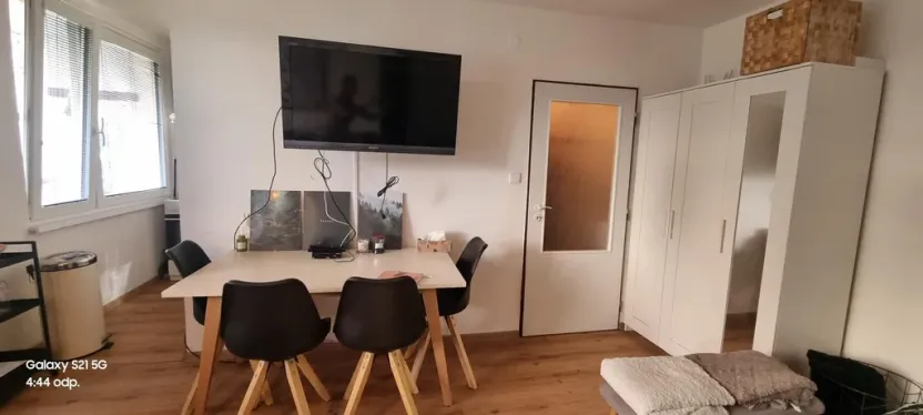 Pronájem bytu 1+kk, Pardubice - Polabiny, Brožíkova, 40 m2