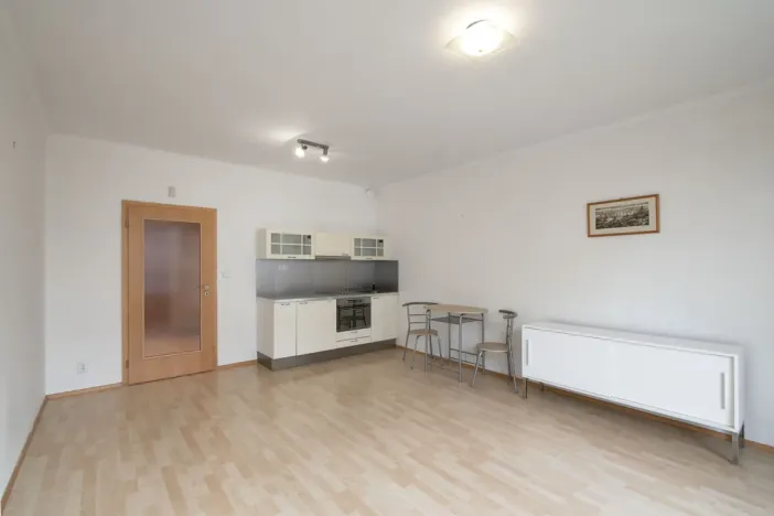 Pronájem bytu 1+kk, Praha - Zličín, Milotická, 36 m2