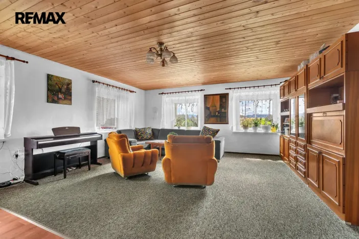 Prodej rodinného domu, Šonov, 237 m2