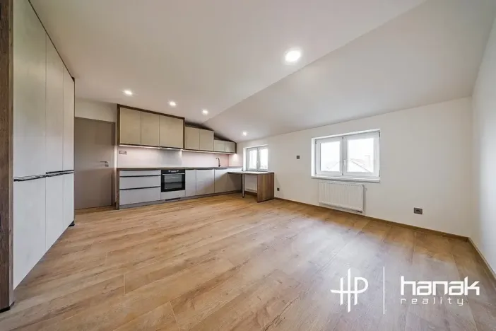 Pronájem bytu 1+kk, Olomouc, Ondřejova, 55 m2