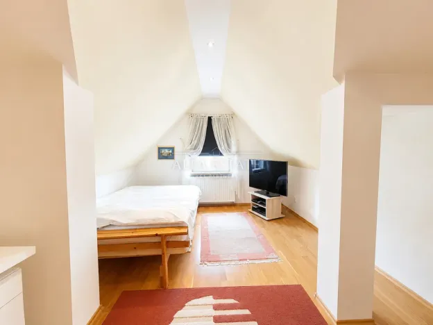 Prodej bytu 3+1, Karlovy Vary, Raisova, 110 m2