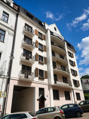 Prodej bytu 3+1, Karlovy Vary, Raisova, 110 m2