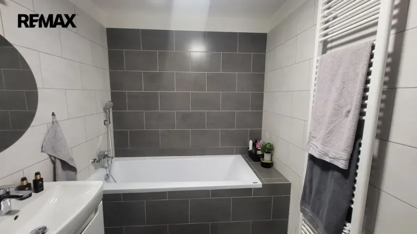 Pronájem bytu 2+kk, Olomouc - Hejčín, Lazecká, 57 m2
