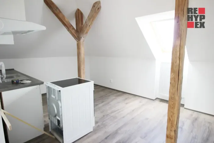 Pronájem bytu 2+1, Mimoň - Mimoň V, Nádražní, 57 m2