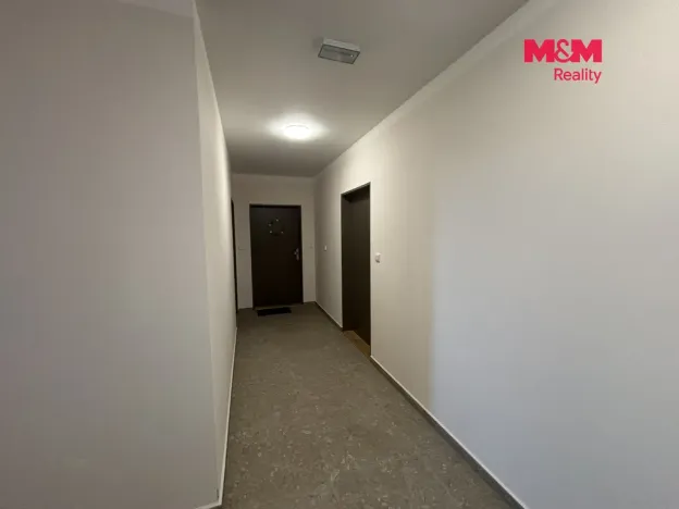 Pronájem bytu 1+kk, Hořovice, U Štěpánků, 38 m2
