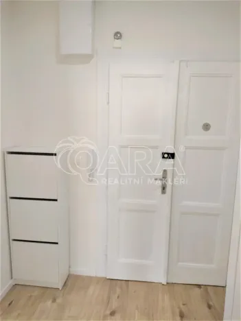 Pronájem bytu 2+kk, Praha - Holešovice, Jirečkova, 48 m2