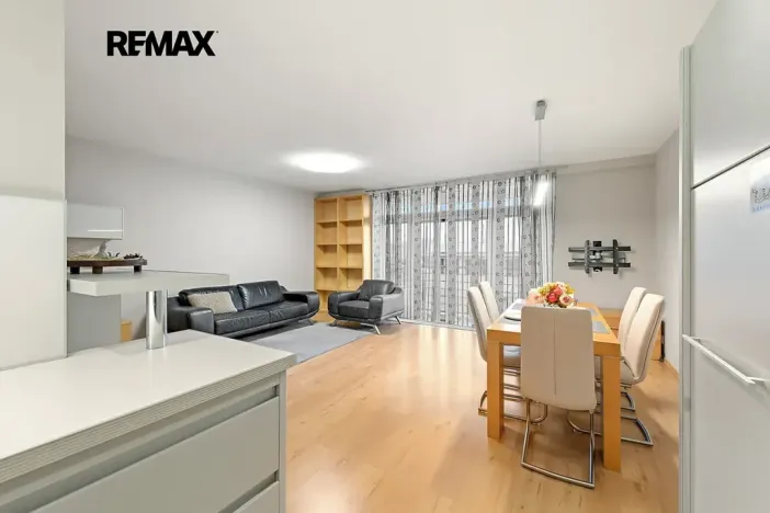 Pronájem bytu 3+kk, Praha - Strašnice, Vinohradská, 96 m2