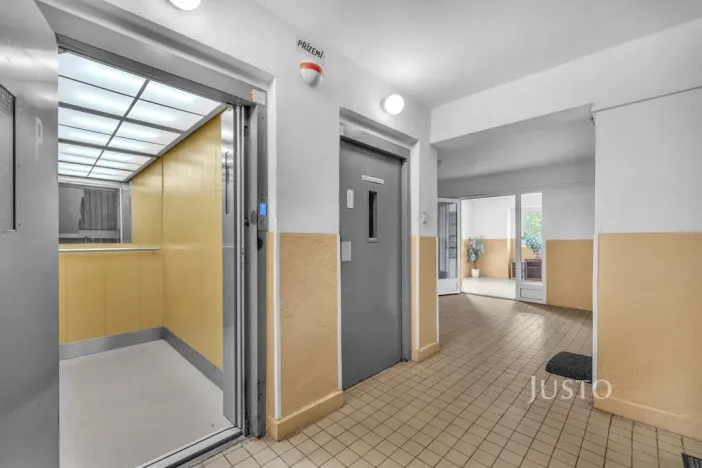 Prodej bytu 1+kk, Týnec nad Sázavou, Okružní, 37 m2