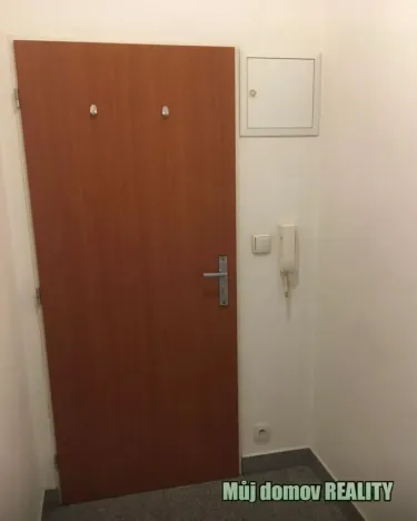 Pronájem bytu 1+kk, Praha - Vysočany, Freyova, 18 m2