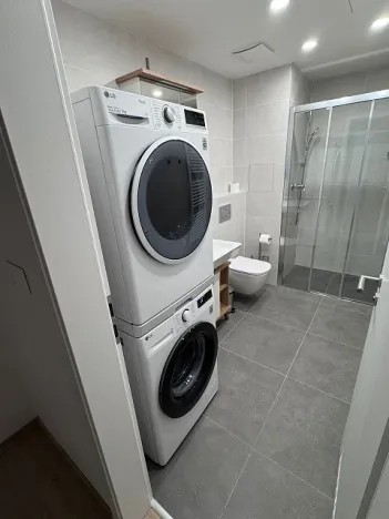 Pronájem bytu 3+kk, Praha - Řeporyje, Haenkeho, 80 m2