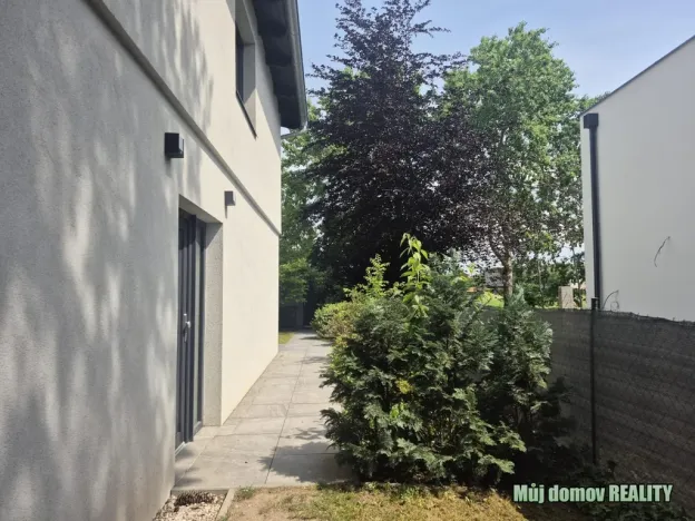 Pronájem rodinného domu, Praha - Klánovice, Smidarská, 120 m2