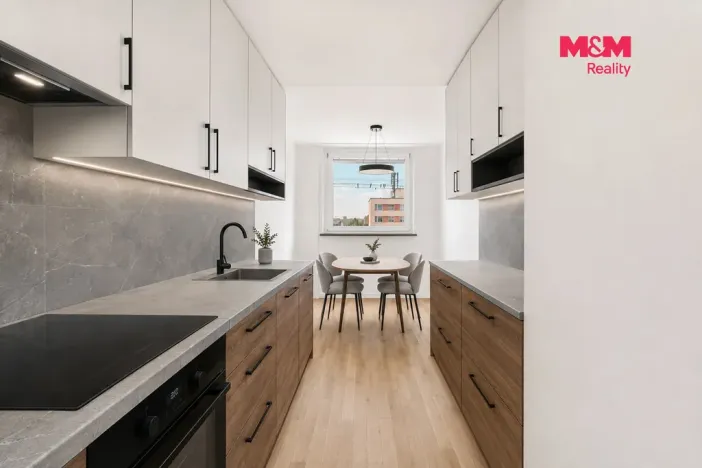 Prodej bytu 3+1, Praha - Řepy, Španielova, 71 m2