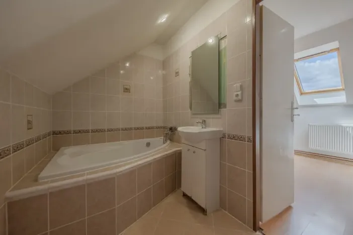Prodej rodinného domu, Tismice, 200 m2