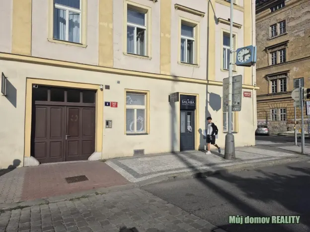 Pronájem bytu 2+kk, Praha - Karlín, 45 m2