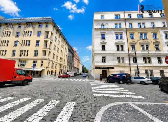 Pronájem bytu 1+1, Praha - Nové Město, Podskalská, 48 m2