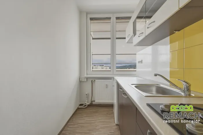 Pronájem bytu 1+kk, Zlín, Ševcovská, 33 m2