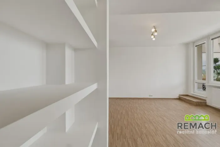 Pronájem bytu 1+kk, Zlín, Ševcovská, 33 m2