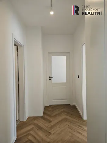 Pronájem bytu 2+kk, Praha - Nusle, Nad studánkou, 64 m2