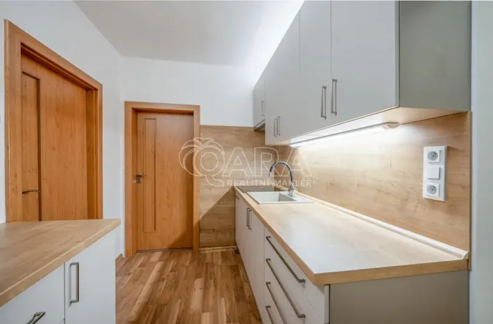 Pronájem bytu 2+1, Strakonice - Strakonice II, Družstevní, 43 m2
