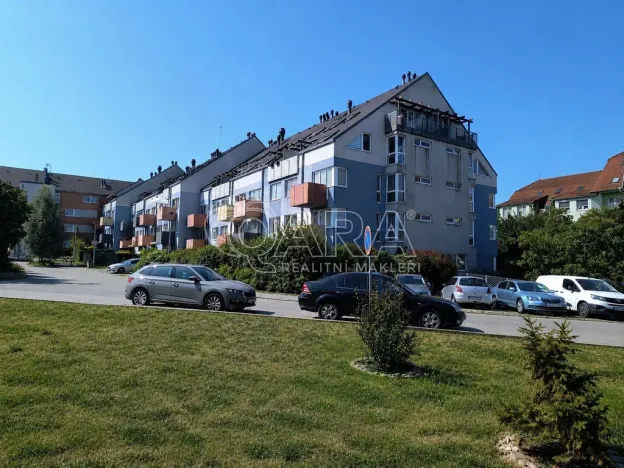 Pronájem bytu 2+kk, Praha - Kbely, Herlíkovická, 54 m2