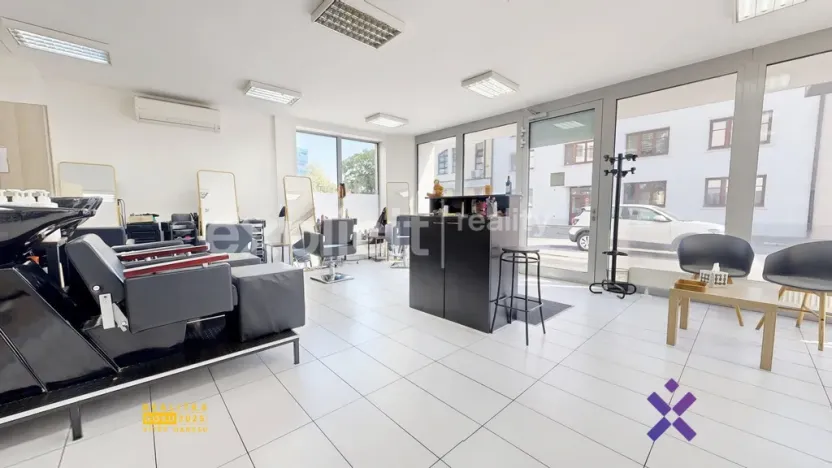 Pronájem obchodního prostoru, Uherské Hradiště, Otakarova, 48 m2