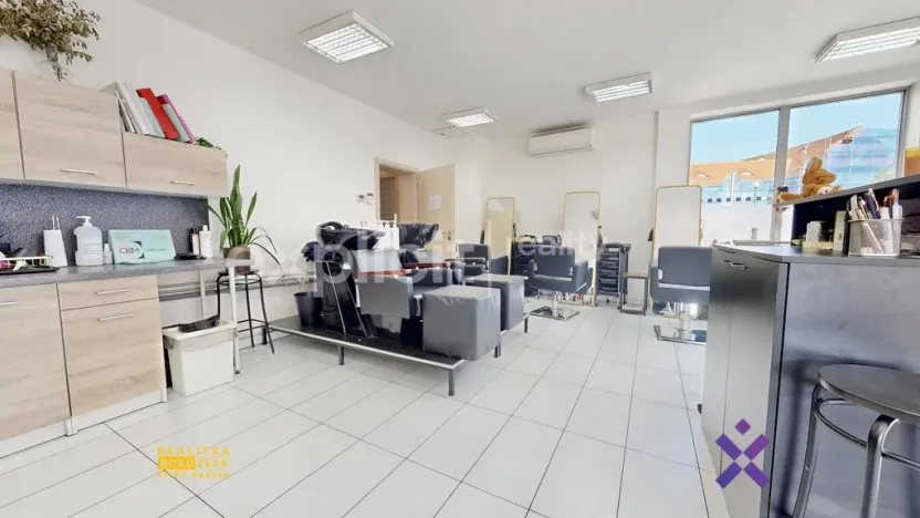 Pronájem obchodního prostoru, Uherské Hradiště, Otakarova, 48 m2