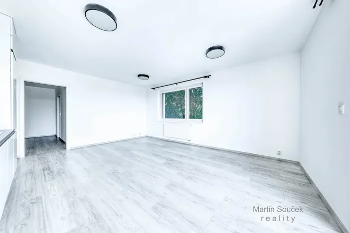 Pronájem bytu 2+kk, Praha - Řepy, Laudova, 60 m2