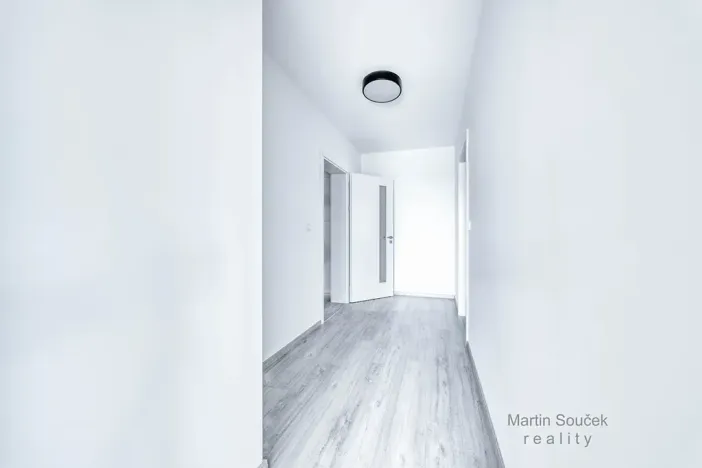 Pronájem bytu 2+kk, Praha - Řepy, Laudova, 60 m2