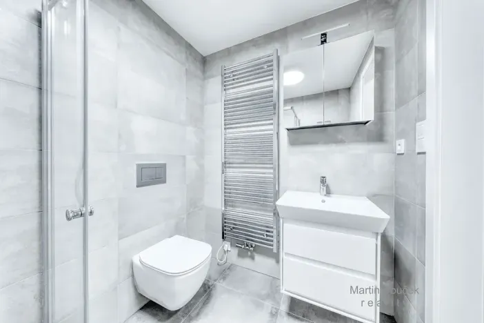 Pronájem bytu 2+kk, Praha - Řepy, Laudova, 60 m2