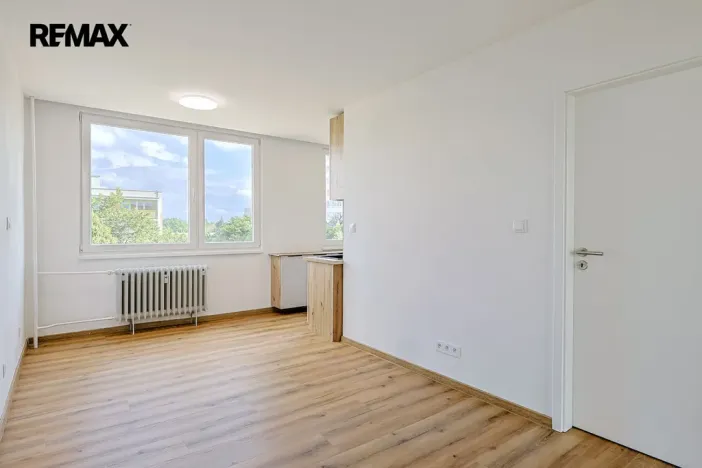Prodej bytu 3+kk, Pardubice - Polabiny, Bělehradská, 55 m2