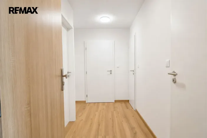 Prodej bytu 3+kk, Pardubice - Polabiny, Bělehradská, 55 m2